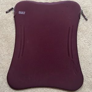 Built NY Medium Cargo 15-16” Laptop Sleeve, top zip opening, great condition